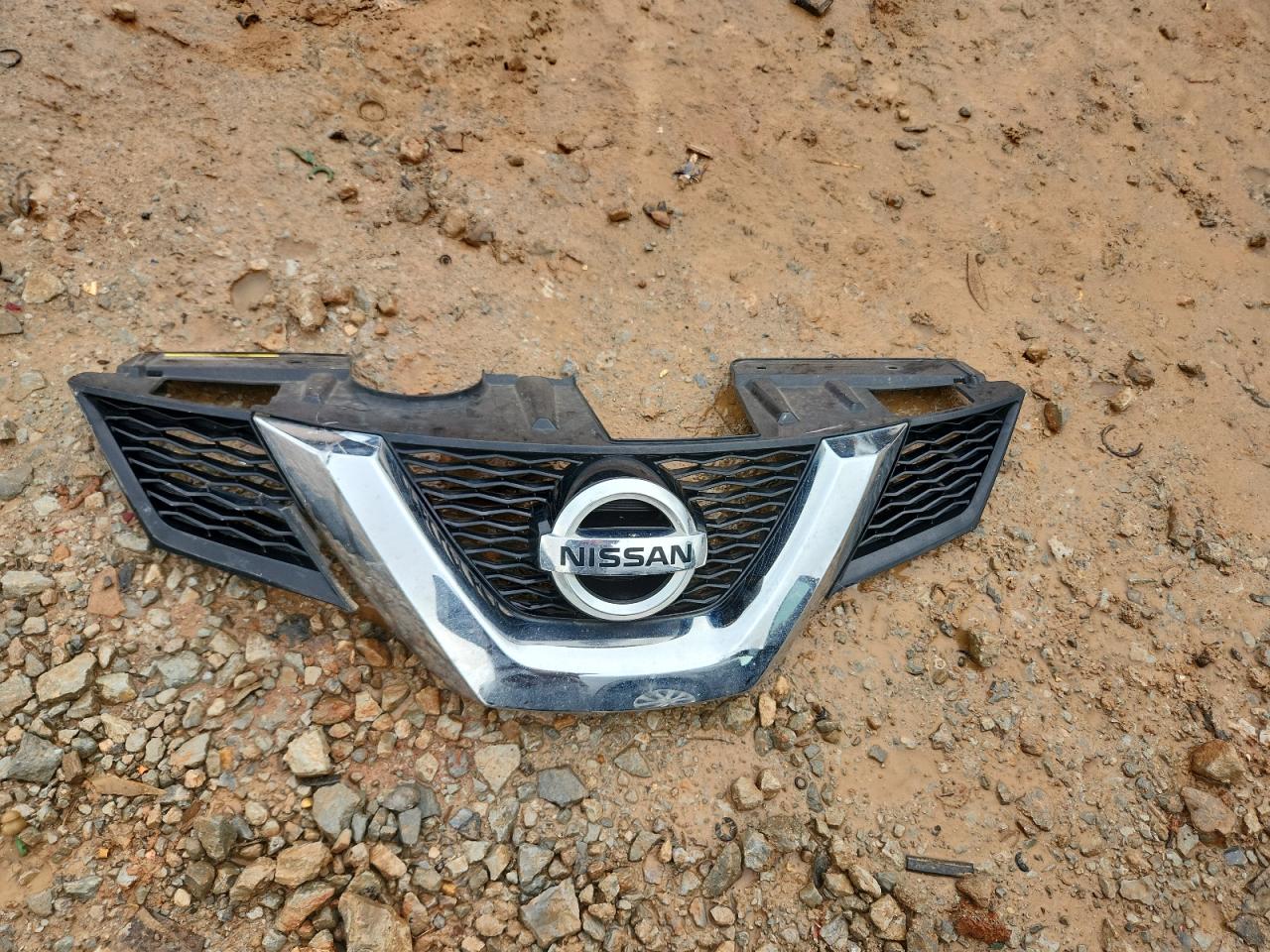 2015 Nissan Rogue S VIN: KNMAT2MT0FP521716 Lot: 82111015