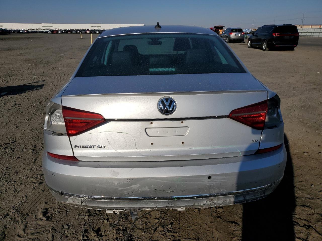 2016 Volkswagen Passat Sel Premium VIN: 1VWCM7A32GC061939 Lot: 80330305