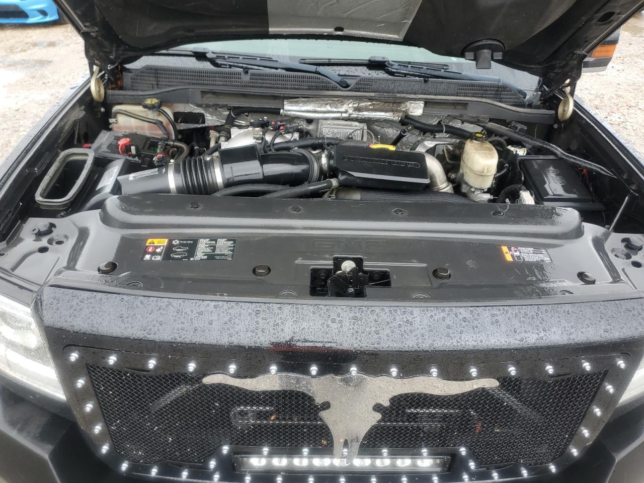 2017 GMC Sierra K2500 Denali VIN: 1GT12UEY2HF138796 Lot: 81577855