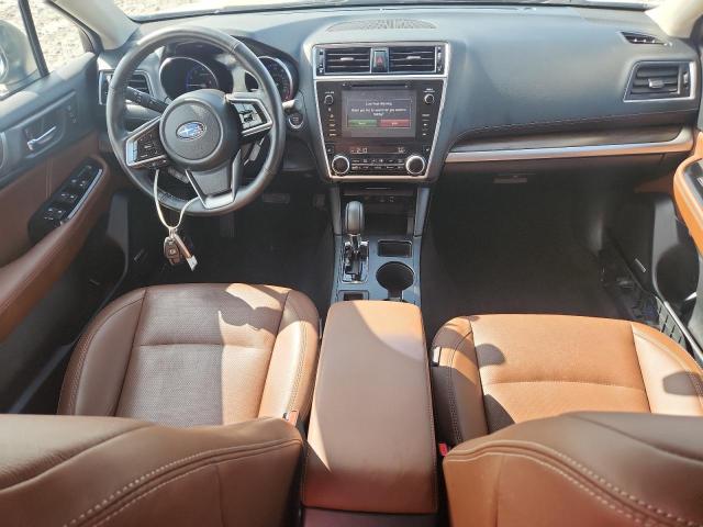  SUBARU OUTBACK 2018 Biały