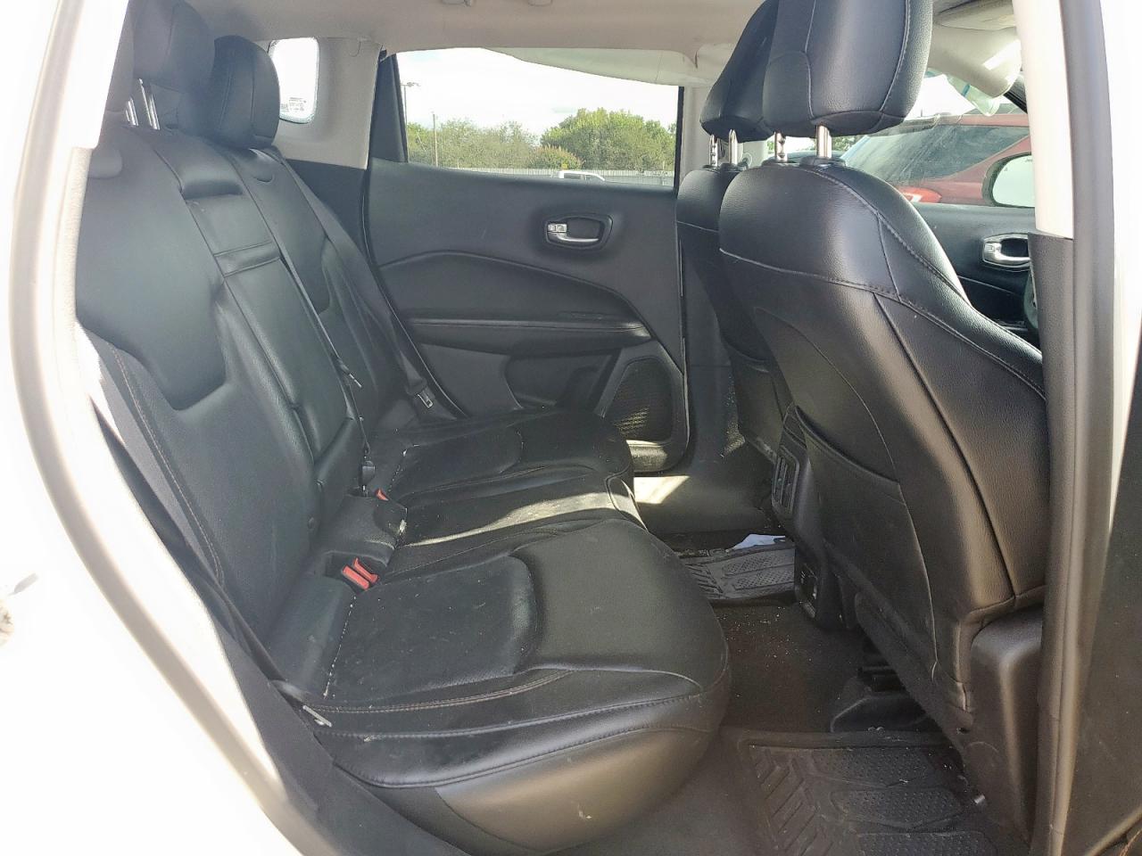 2018 Jeep Compass Limited VIN: 3C4NJDCB8JT101332 Lot: 84038975