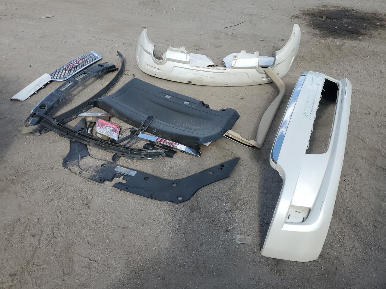 2012 GMC Acadia Denali VIN: 1GKKVTED1CJ410171 Lot: 81554215