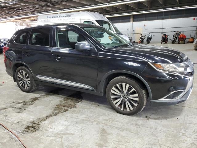  MITSUBISHI OUTLANDER 2019 Черный