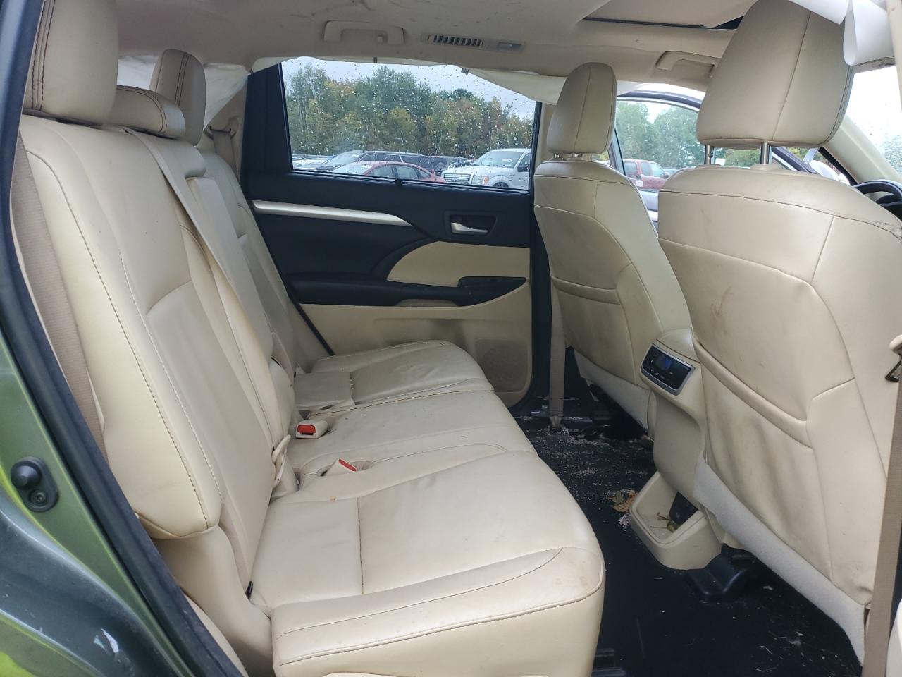 2018 Toyota Highlander Se VIN: 5TDJZRFH0JS908507 Lot: 83889575