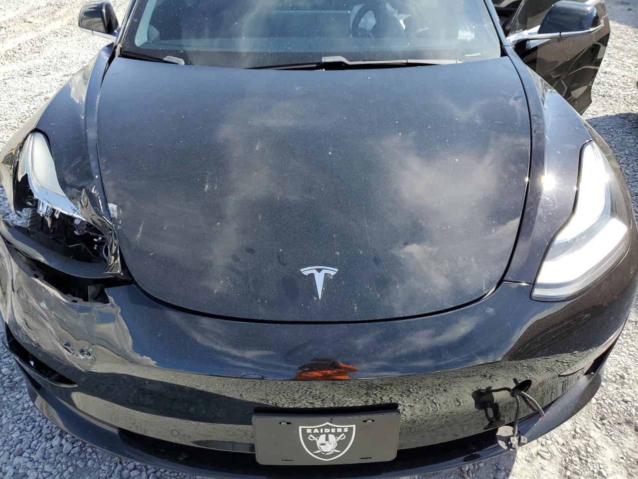 2019 Tesla Model 3 VIN: 5YJ3E1EA4KF412402 Lot: 84282345