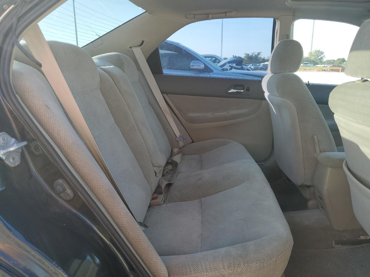 1995 Honda Accord Ex VIN: 1HGCD5653SA104563 Lot: 70703425