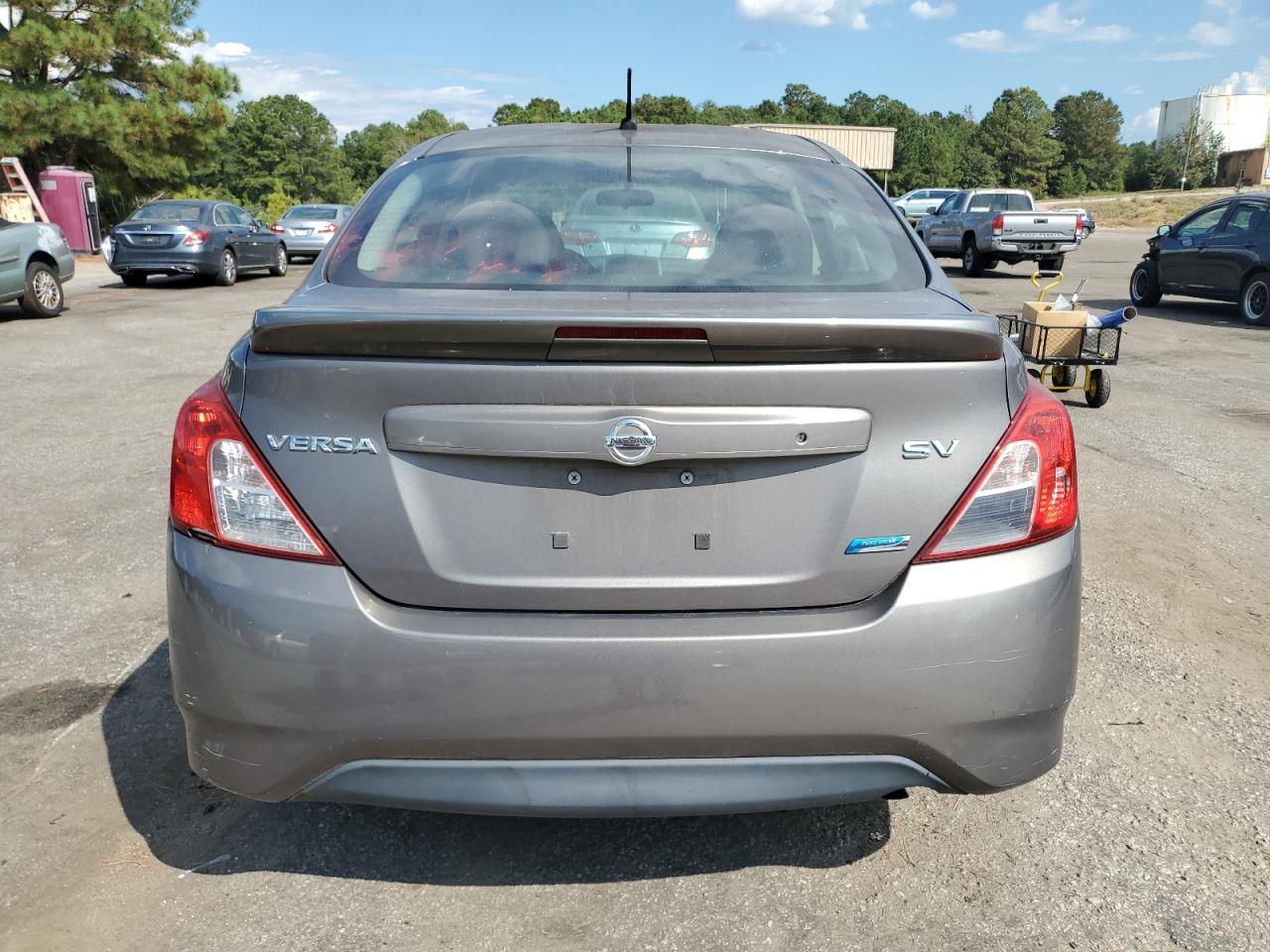 2015 Nissan Versa S VIN: 3N1CN7AP8FL881385 Lot: 80919195