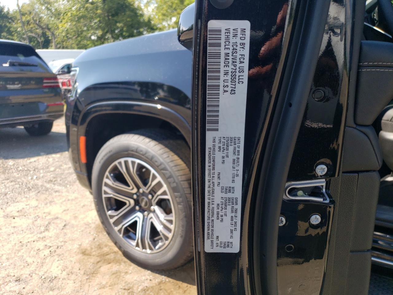 2025 Jeep Wagoneer Series I VIN: 1C4SJVAP7SS507743 Lot: 71817455