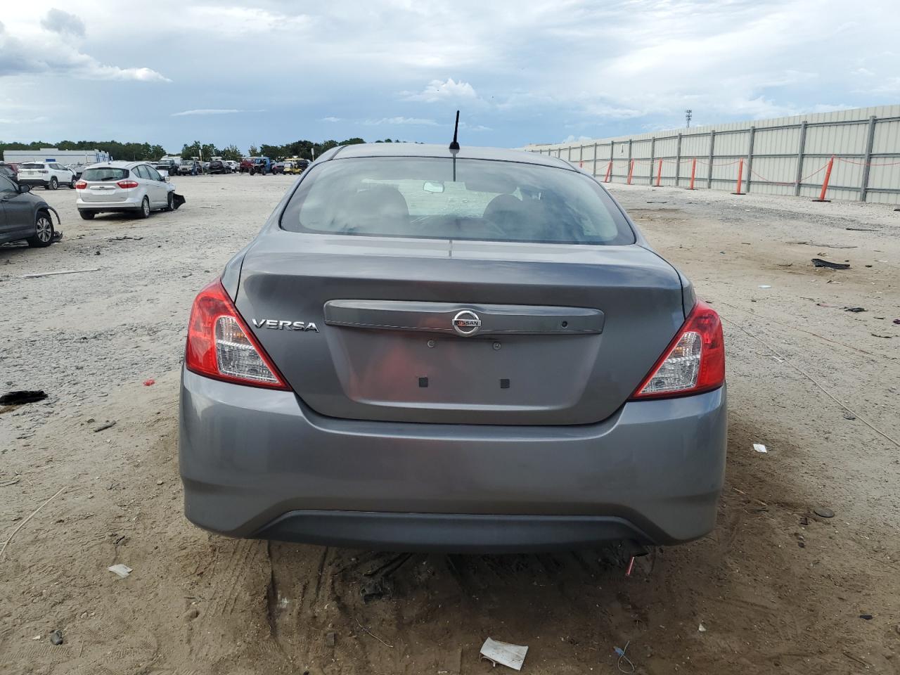 2016 Nissan Versa S VIN: 3N1CN7AP5GL854727 Lot: 81602795