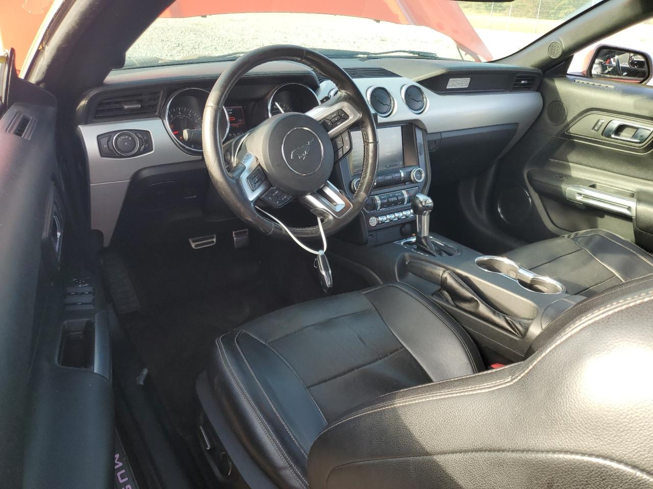 2015 Ford Mustang VIN: 1FATP8UHXF5415304 Lot: 82066015