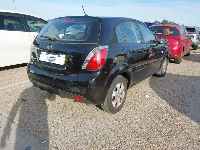 2010 KIA RIO DOMINO 