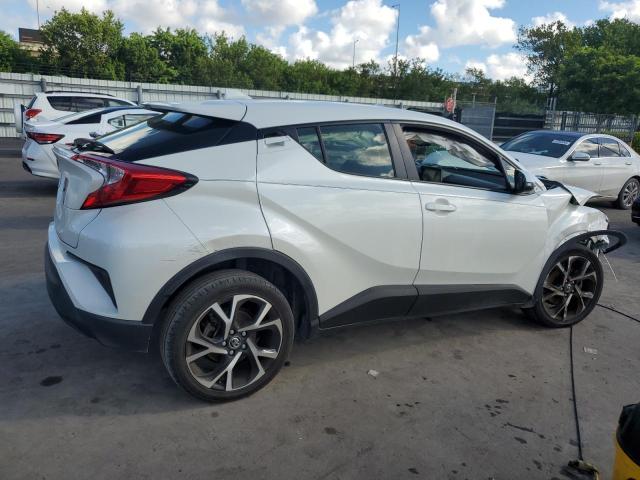  TOYOTA C-HR 2018 Белы