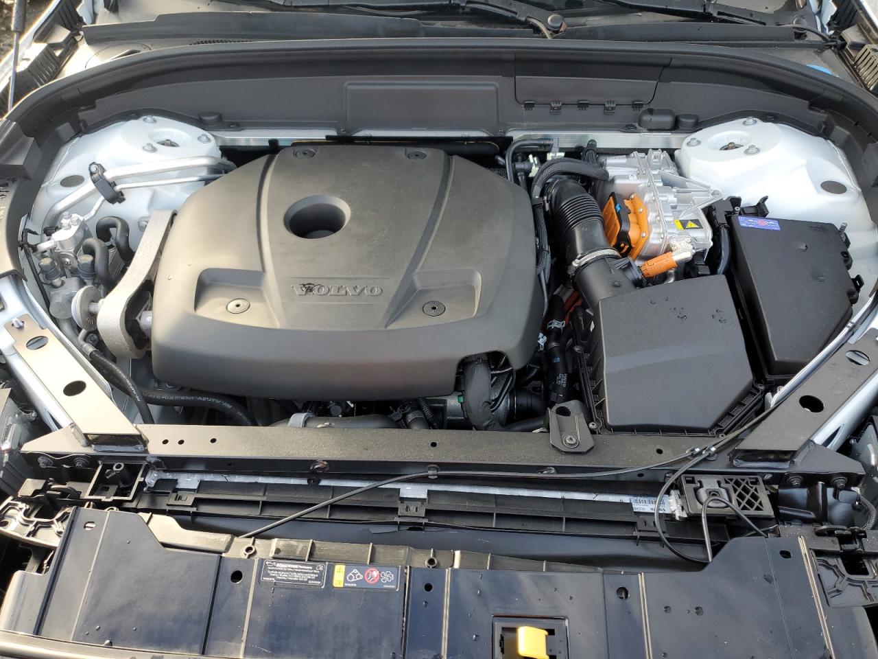 2025 Volvo Xc60 Plus VIN: YV4H60RC1S1018998 Lot: 81225585