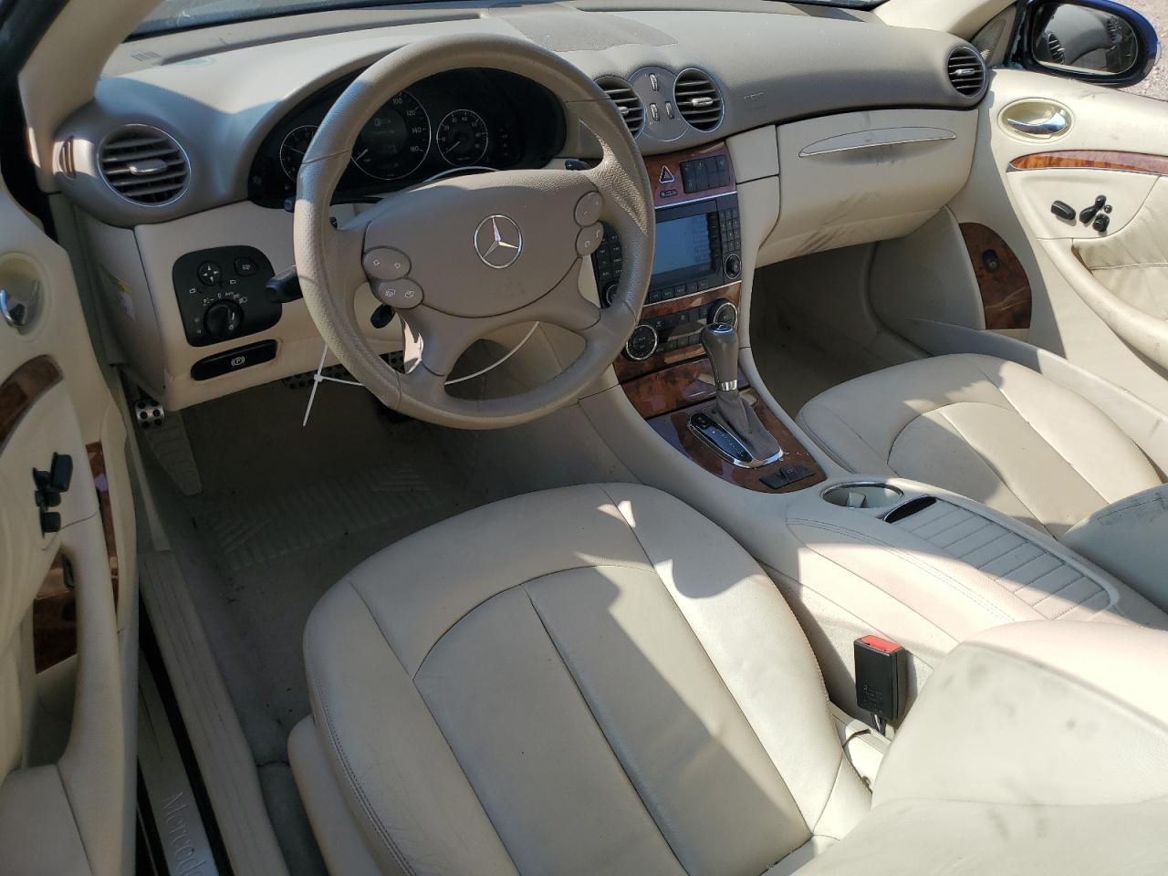 2008 Mercedes-Benz Clk 550 VIN: WDBTK72F28T097695 Lot: 80922155