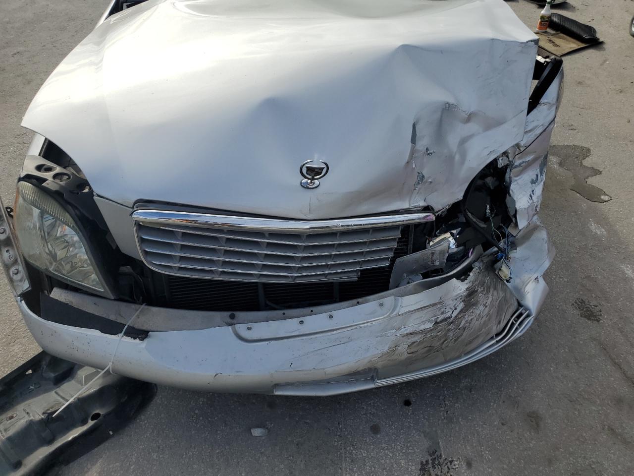 2003 Cadillac Deville VIN: 1G6KD54YX3U183644 Lot: 81963655