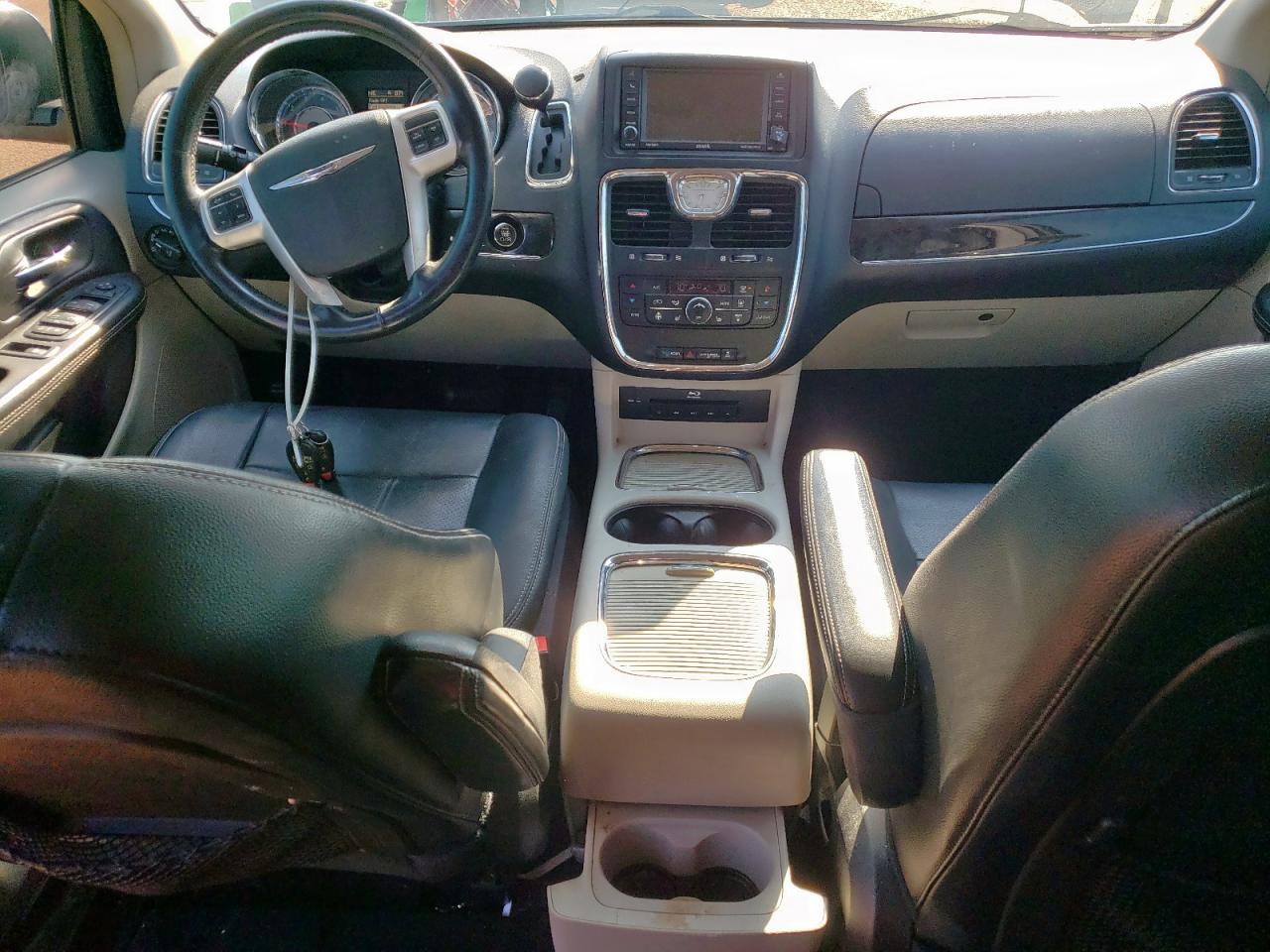 2016 Chrysler Town & Country Touring L VIN: 2C4RC1CG8GR128015 Lot: 80335765