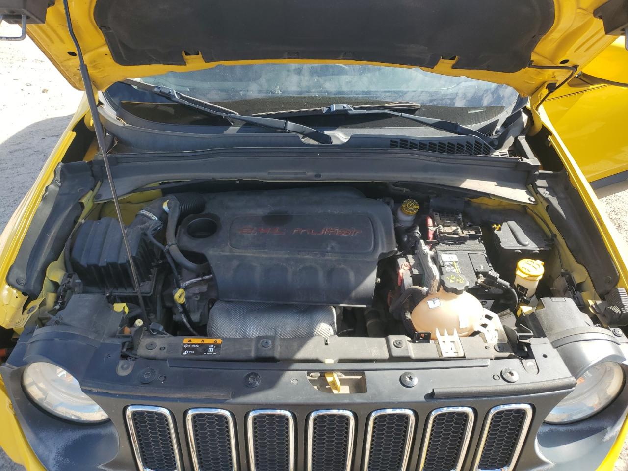 2017 Jeep Renegade Latitude VIN: ZACCJABB3HPE90213 Lot: 70889635