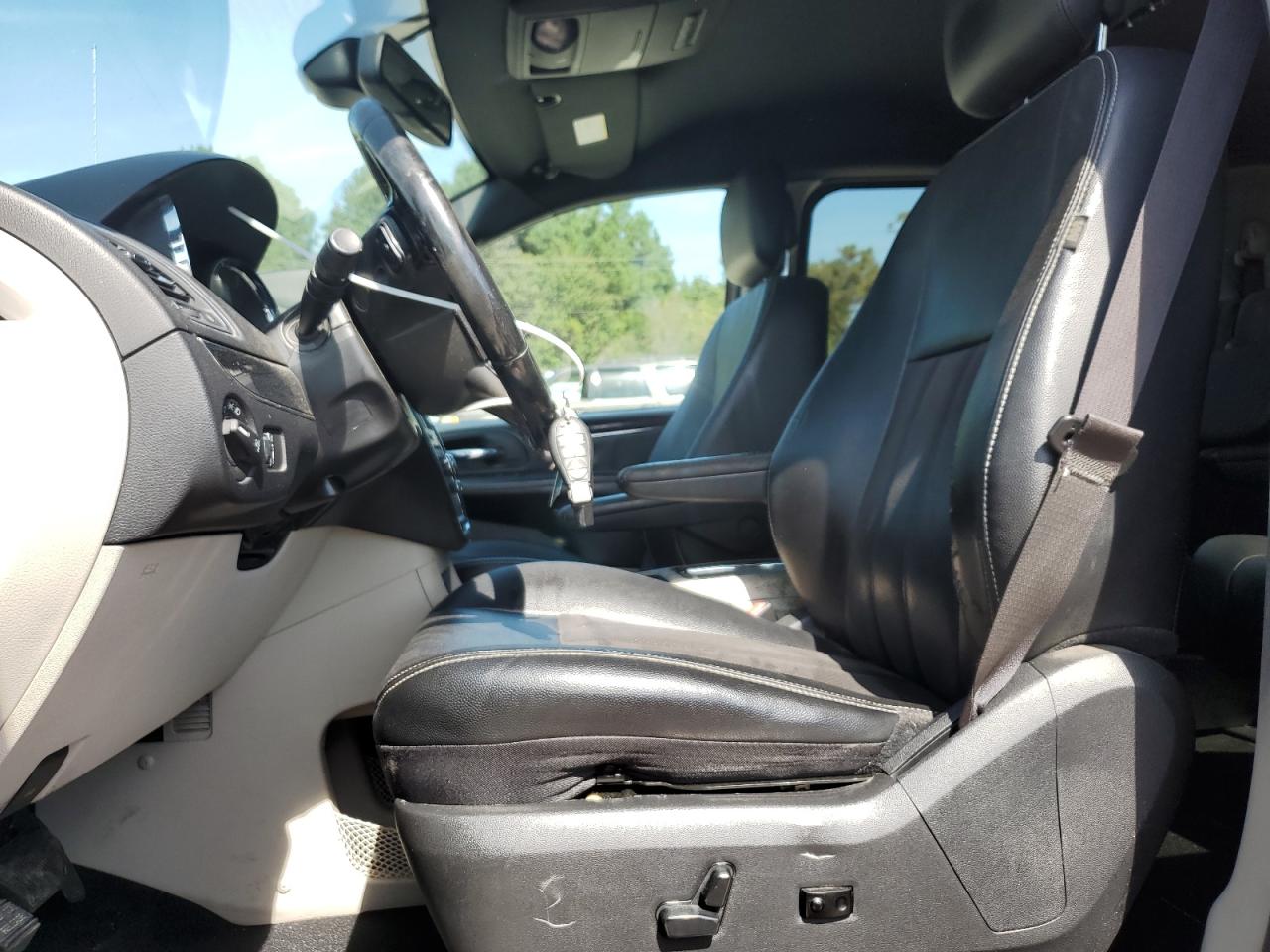 2019 Dodge Grand Caravan Sxt VIN: 2C4RDGCG5KR735630 Lot: 81633725