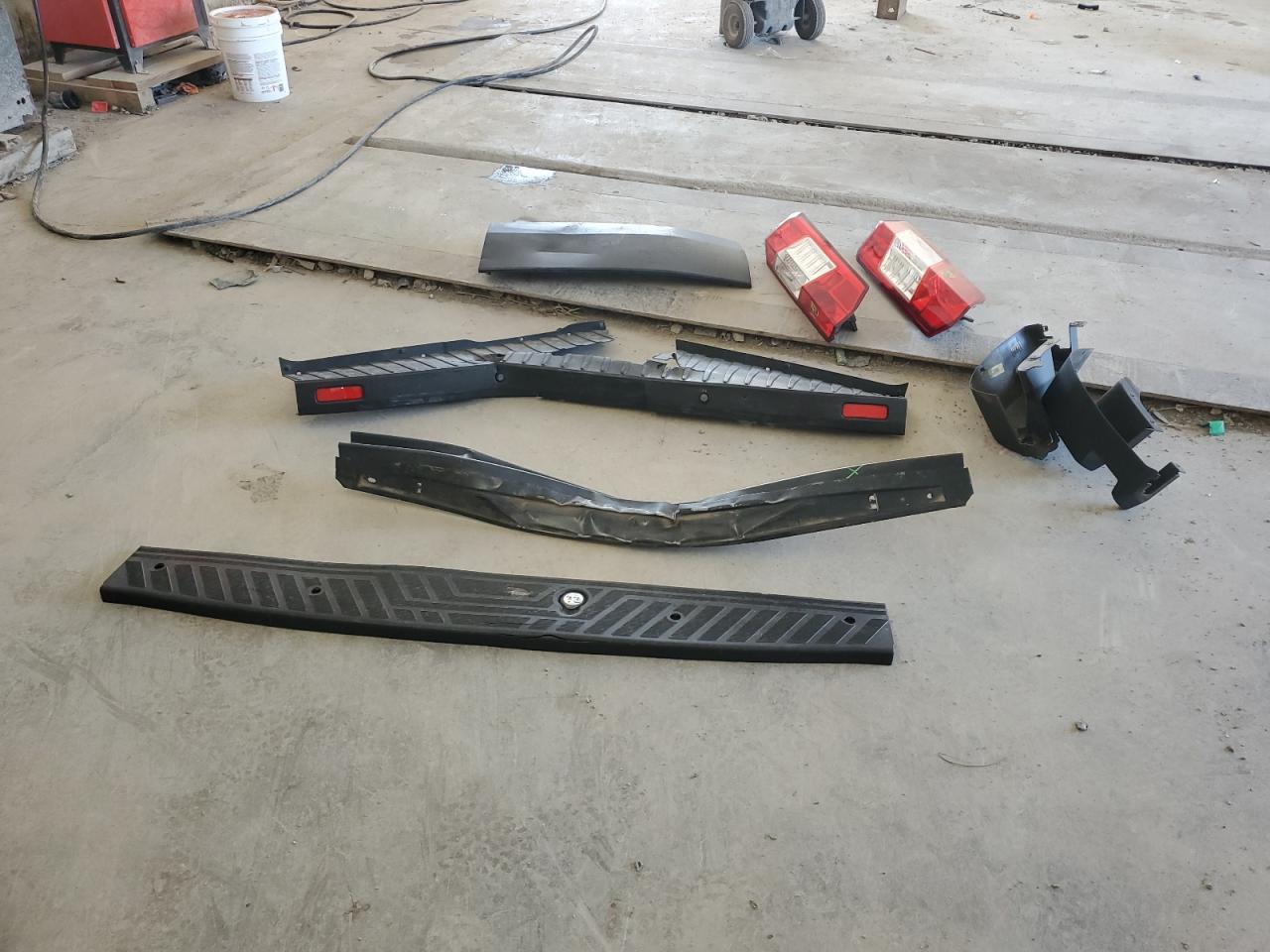 2021 Ford Transit Cargo Van T- VIN: 1FTBR1C89MKA05973 Lot: 80630505