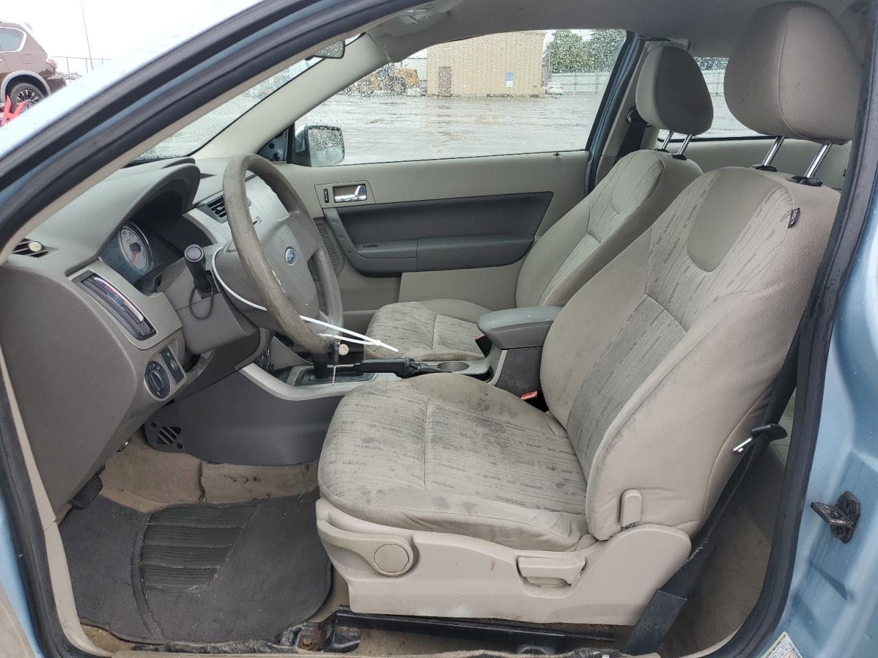 2008 Ford Focus Se VIN: 1FAHP33NX8W207663 Lot: 81286015