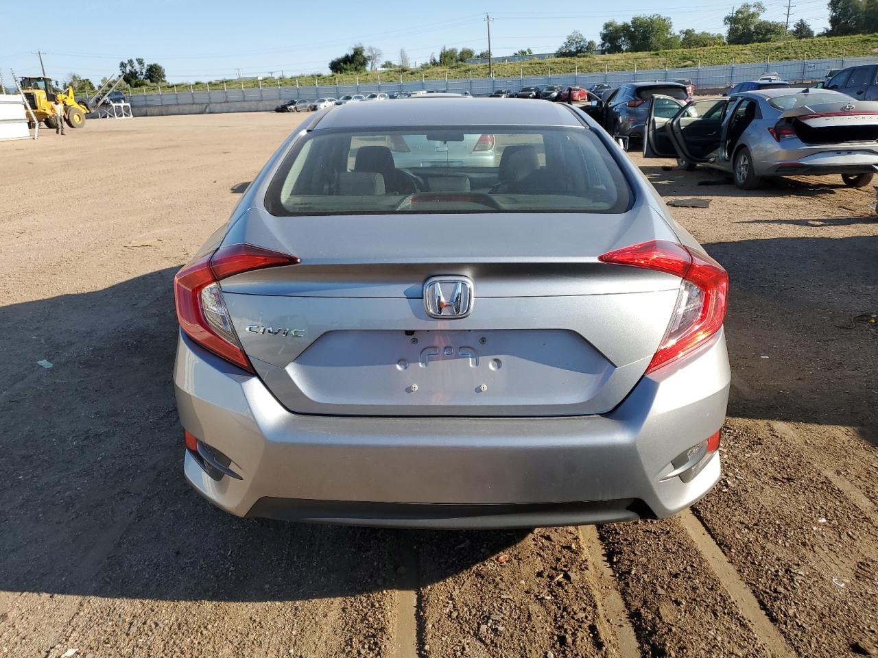 2018 Honda Civic Lx VIN: 2HGFC2F55JH559316 Lot: 71064875