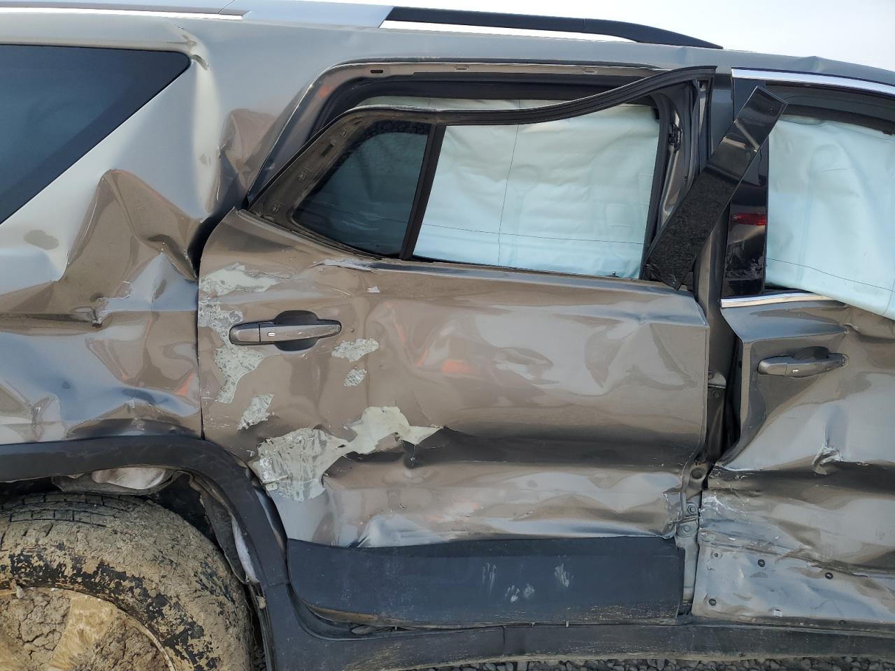 2018 Chevrolet Traverse Lt VIN: 1GNEVHKW3JJ266669 Lot: 71492225