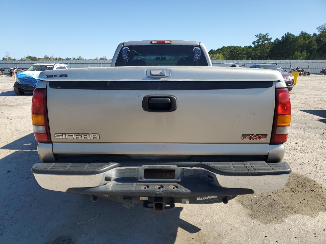 2002 GMC Sierra C2500 Heavy Duty VIN: 1GTHC29G32E215688 Lot: 80677685