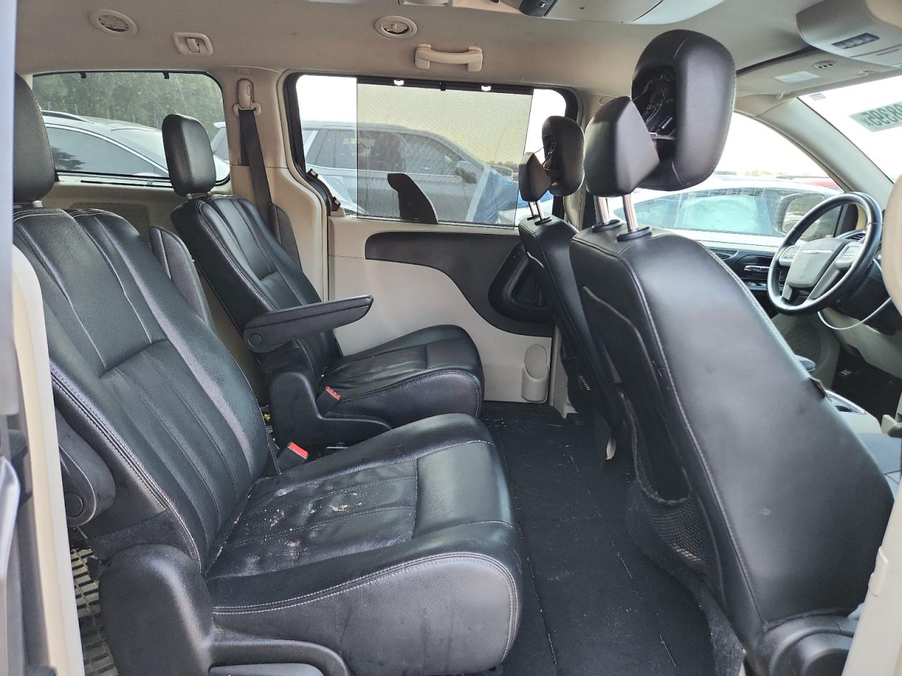 2016 Chrysler Town & Country Touring VIN: 2C4RC1BG6GR199747 Lot: 71208395