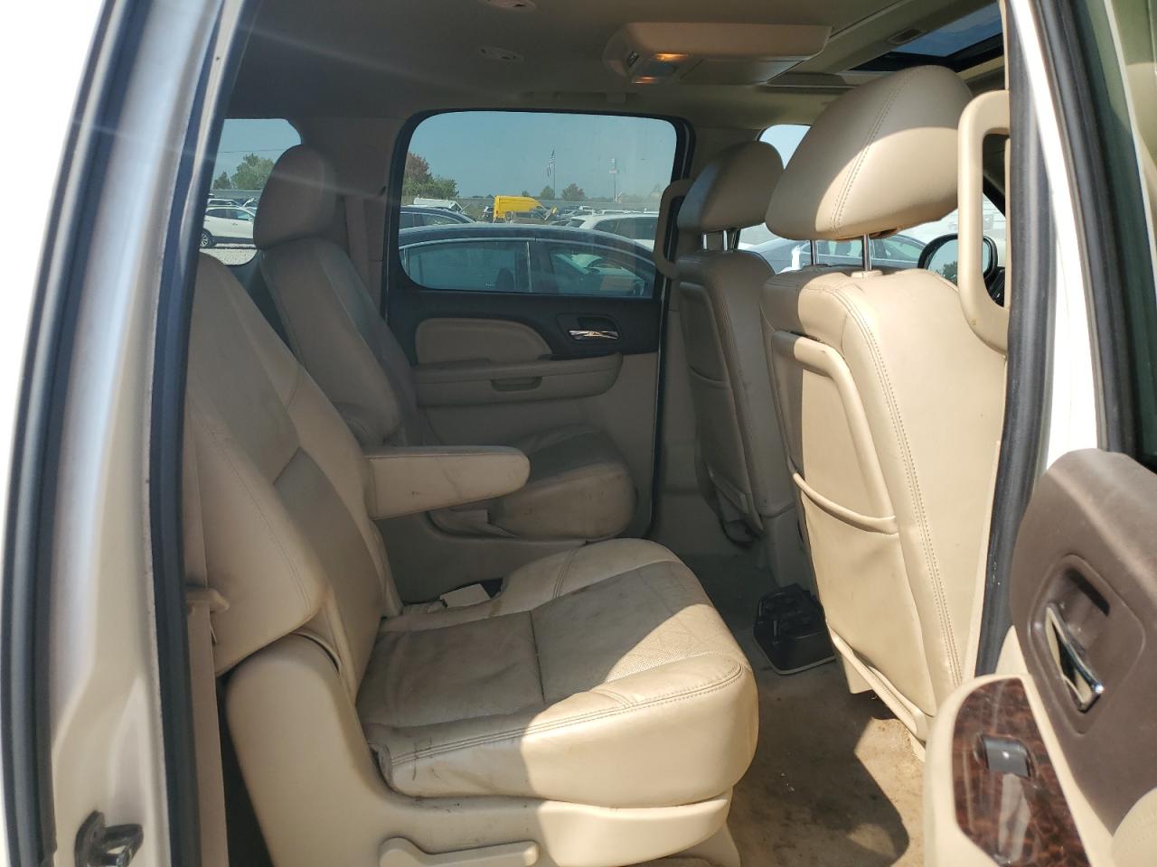 2011 GMC Yukon Xl Denali VIN: 1GKS2MEF6BR196679 Lot: 80645515