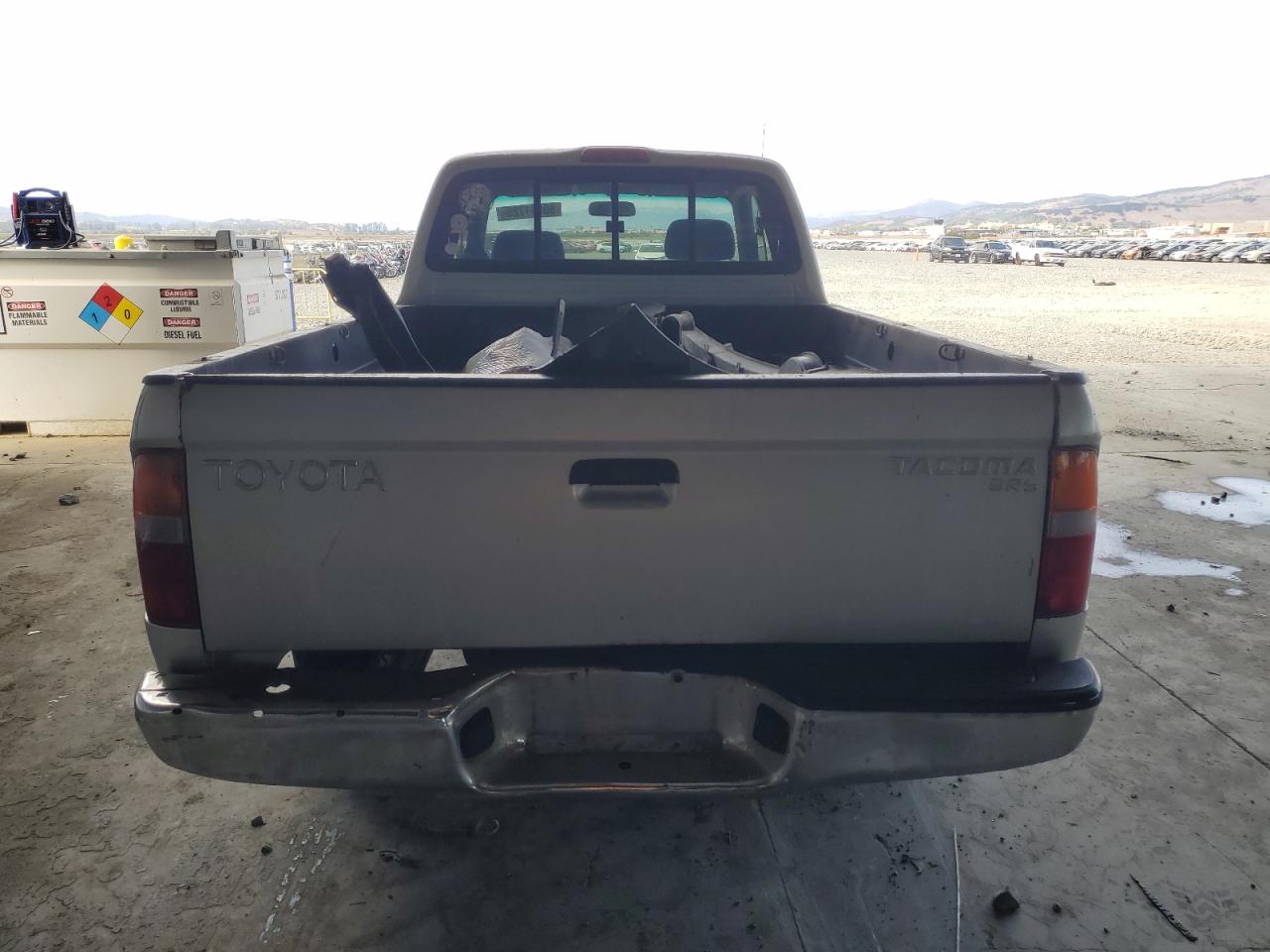 2000 Toyota Tacoma Xtracab VIN: 5TEVL52N8YZ715381 Lot: 80941725
