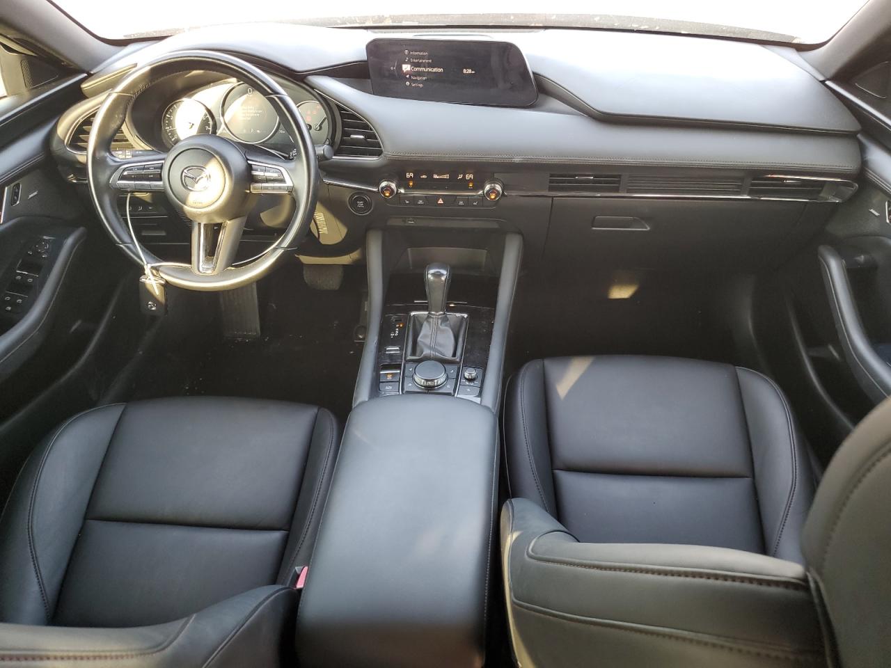 2019 Mazda 3 Preferred VIN: JM1BPAMM3K1140001 Lot: 81037205