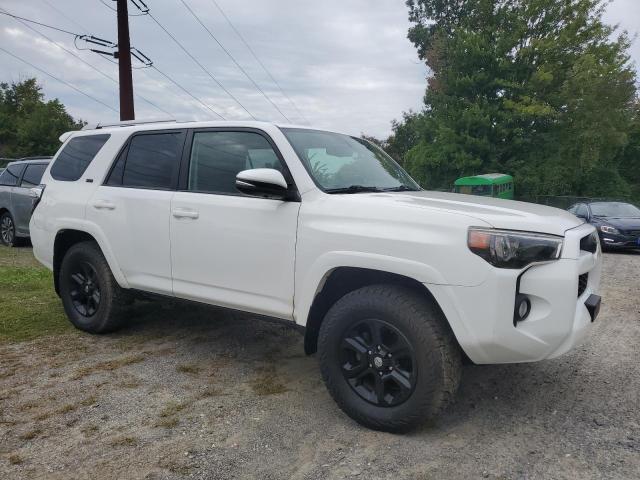 Паркетники TOYOTA 4RUNNER 2016 Белы
