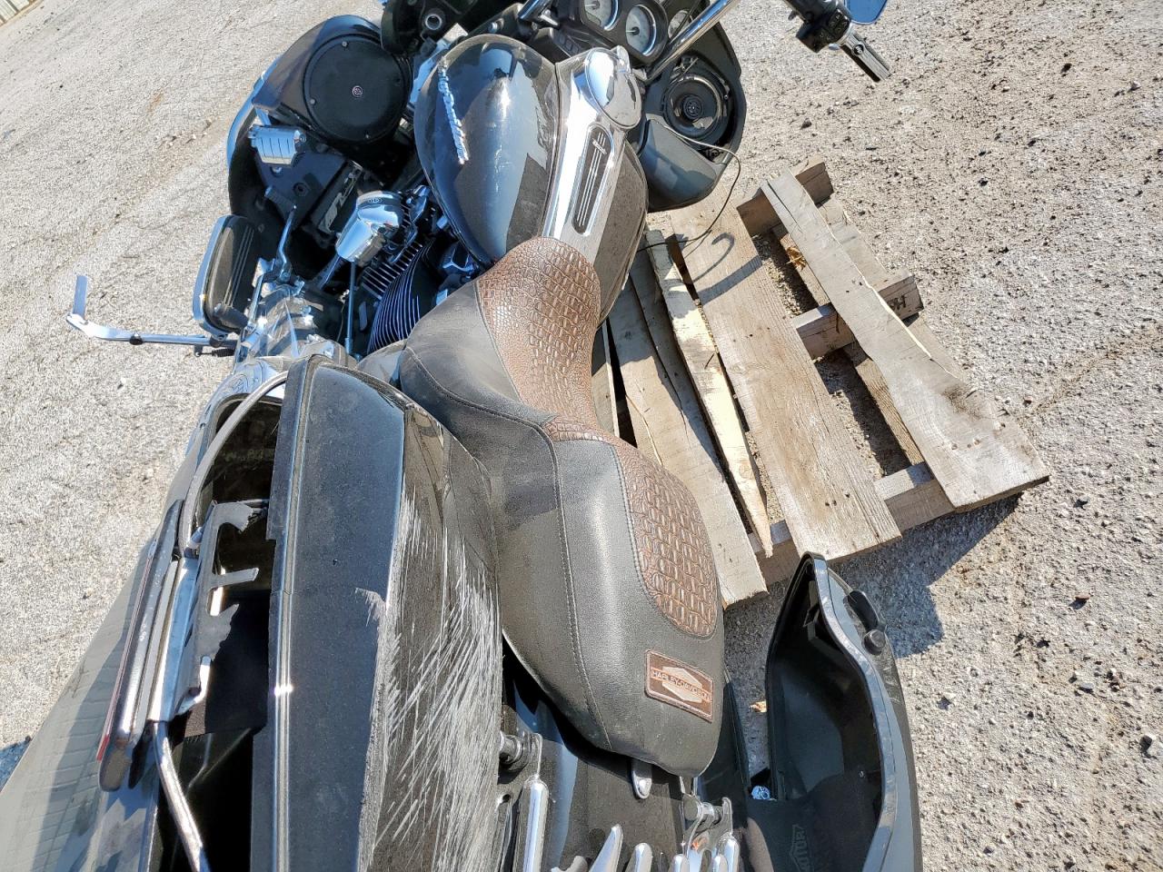 2019 Harley-Davidson Fltrx VIN: 1HD1KHC17KB637832 Lot: 81564685