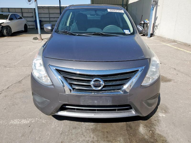  NISSAN VERSA 2016 Szary