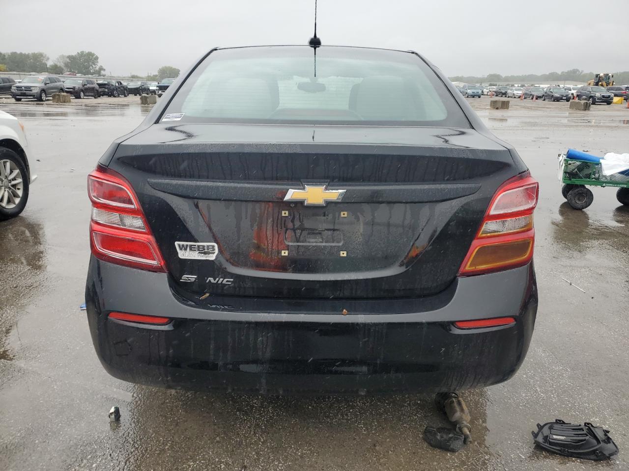 2017 Chevrolet Sonic Ls VIN: 1G1JB5SH8H4176709 Lot: 82086805