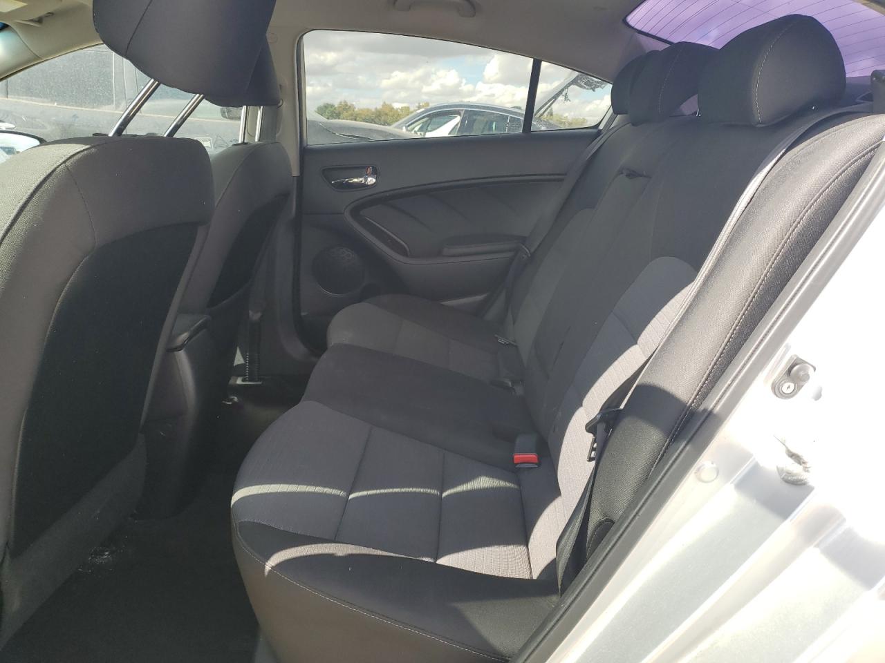 2014 Kia Forte Lx VIN: KNAFX4A69E5211124 Lot: 81952755