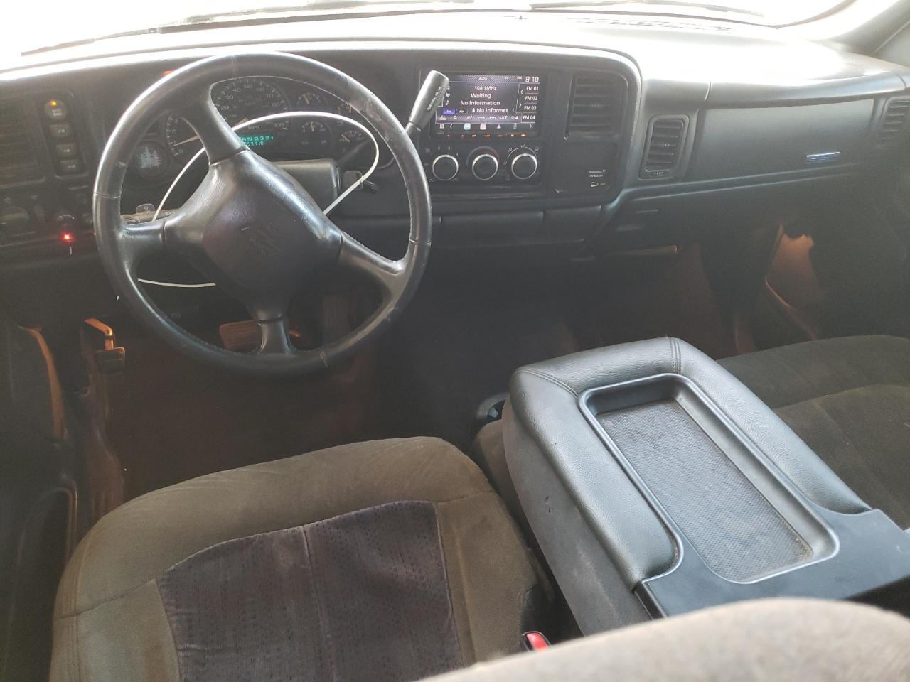 2001 Chevrolet Silverado K1500 VIN: 2GCEK19T811368404 Lot: 80216825