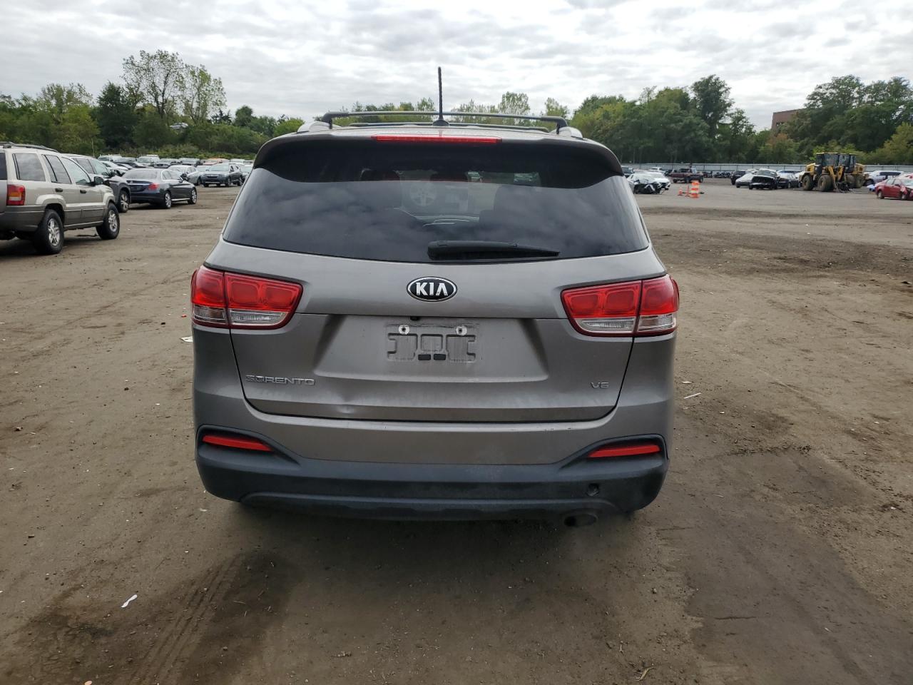 2017 Kia Sorento Lx VIN: 5XYPGDA58HG223453 Lot: 81396705