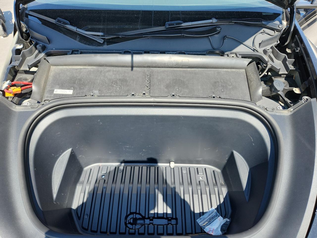 2025 Tesla Model Y VIN: 7SAYGAEE7SF245152 Lot: 80527575