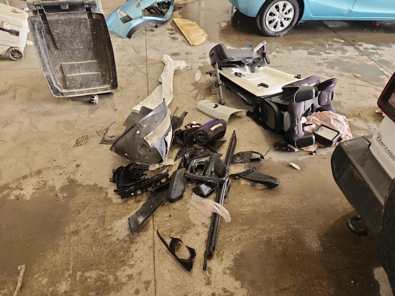 2018 Jeep Wrangler Unlimited Sahara VIN: 1C4HJXEGXJW228682 Lot: 71913045