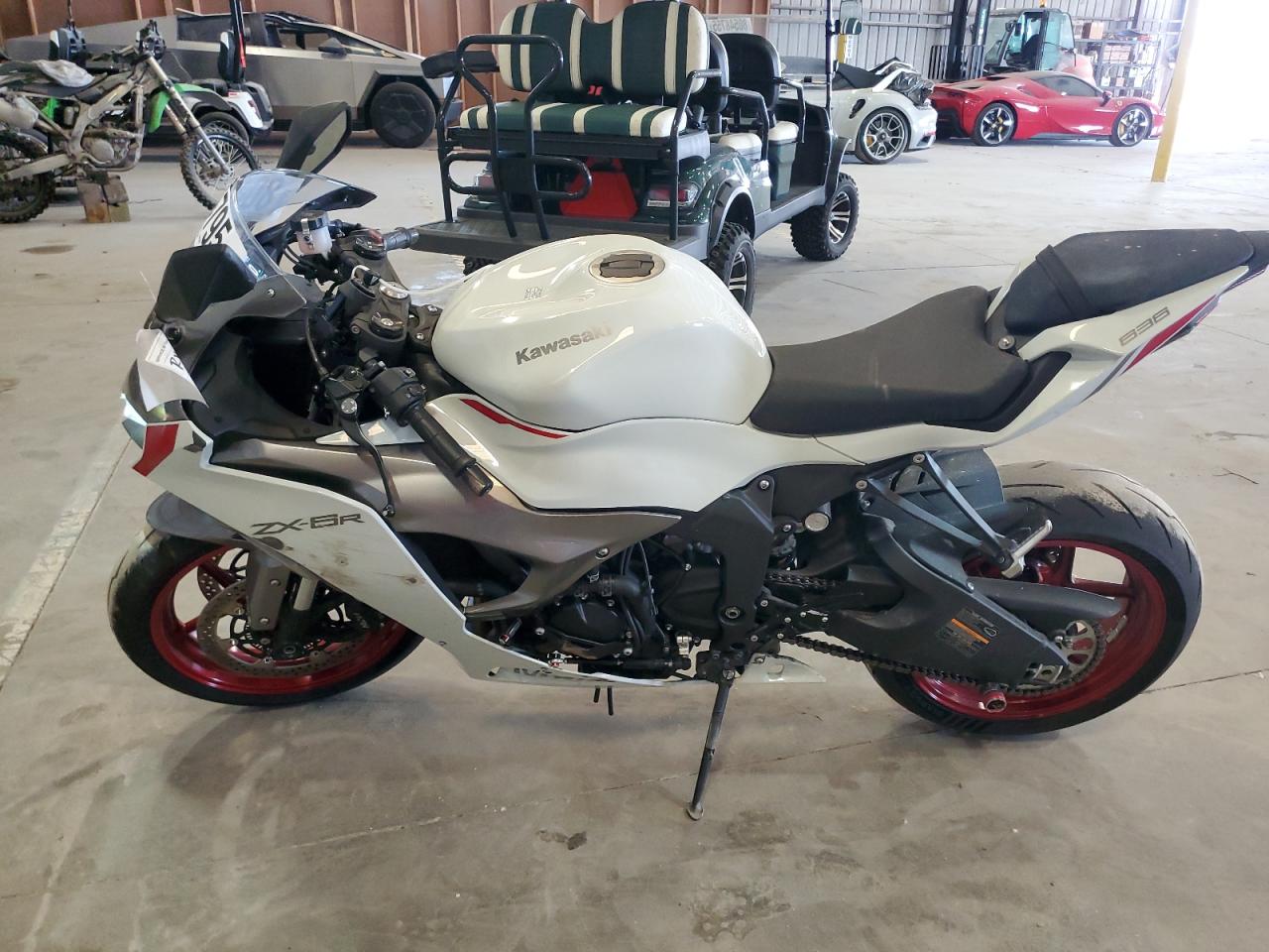 2025 Kawasaki Zx636 K white null gas JKBZXJK10SA008360 photo #4