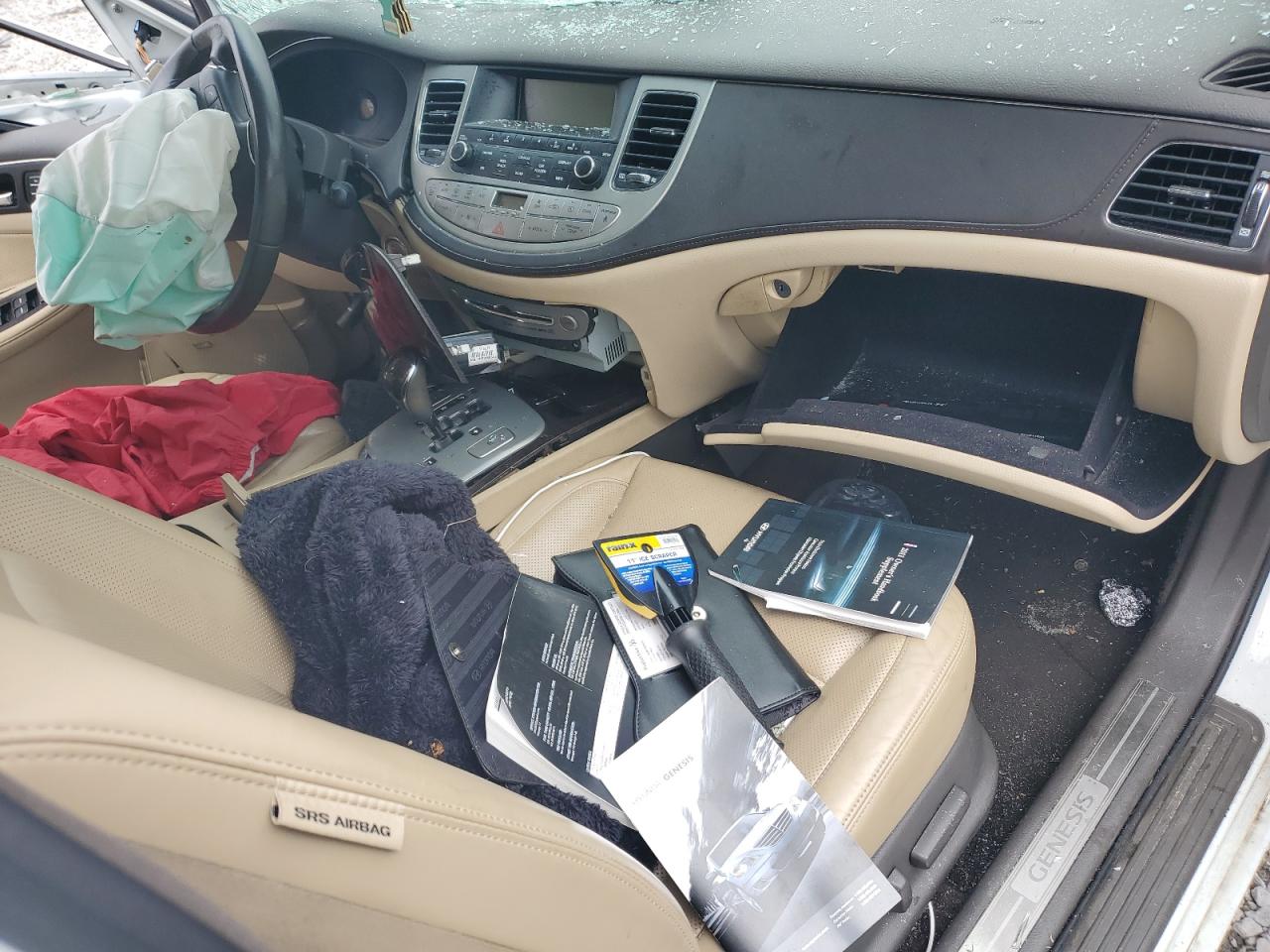 2011 Hyundai Genesis 3.8L VIN: KMHGC4DE3BU143292 Lot: 84395965