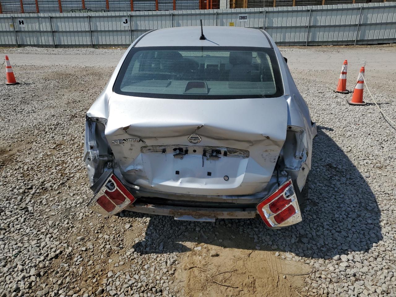 2009 Nissan Sentra 2.0 VIN: 3N1AB61E29L621643 Lot: 80882065