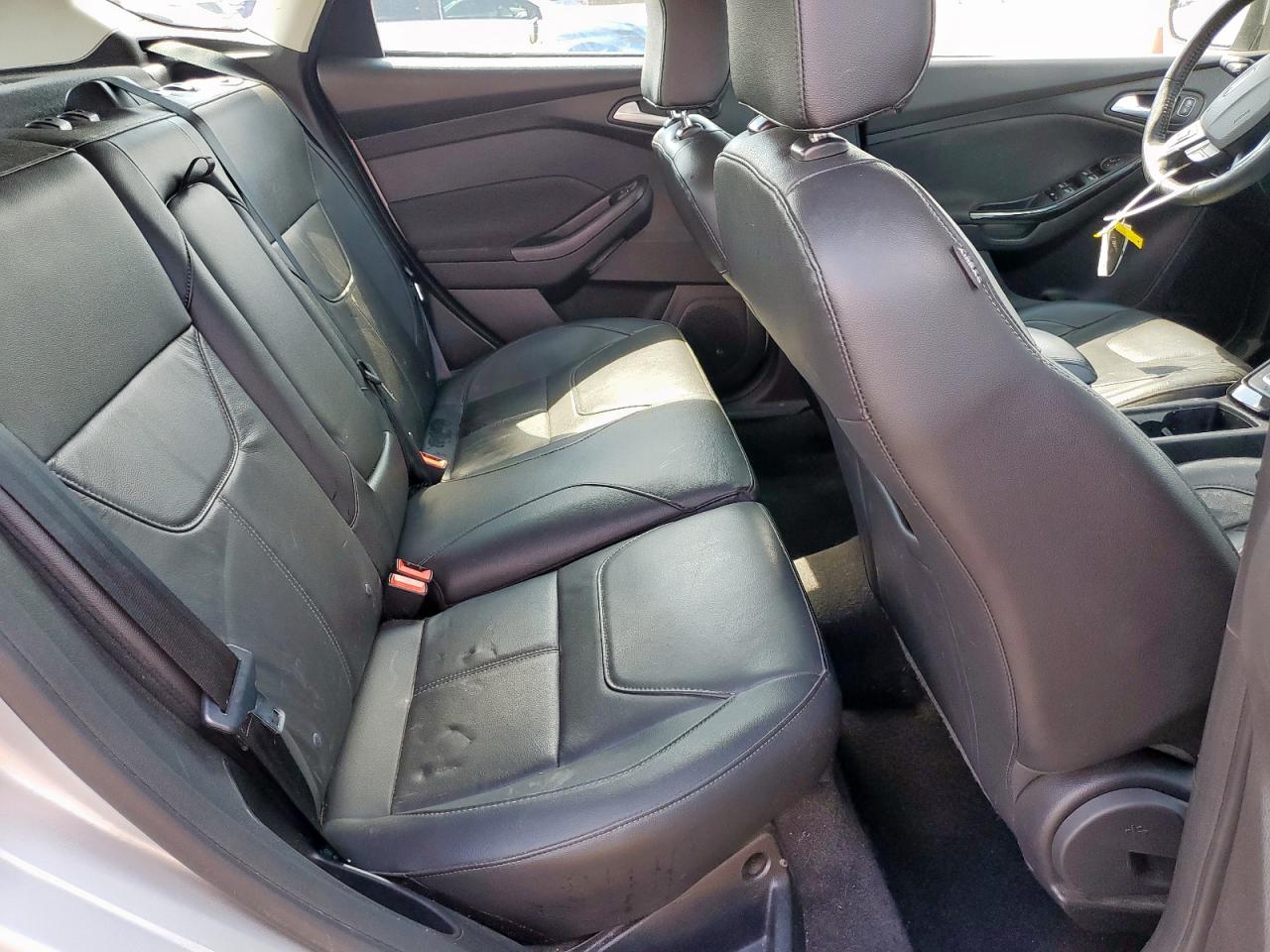 2018 Ford Focus Titanium VIN: 1FADP3N28JL233140 Lot: 84275095