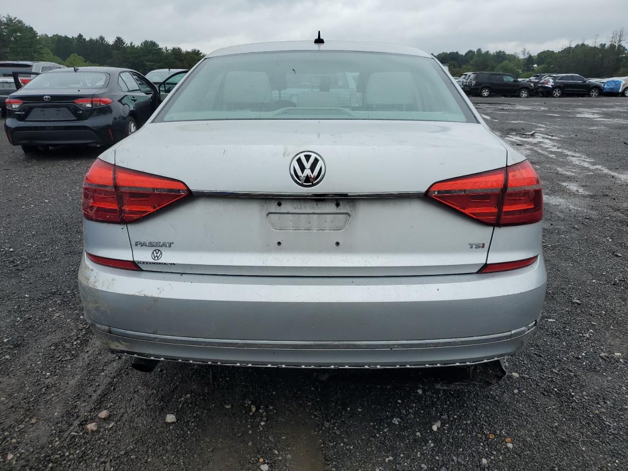 2016 Volkswagen Passat S VIN: 1VWAT7A36GC043342 Lot: 81147925