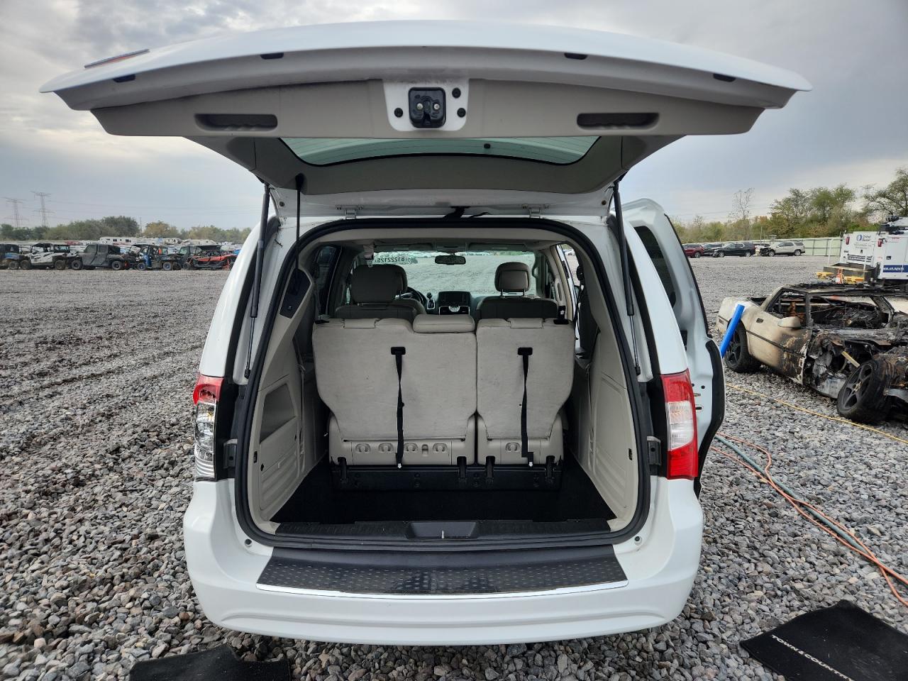 2016 Chrysler Town & Country Touring VIN: 2C4RC1BG7GR300116 Lot: 81222125