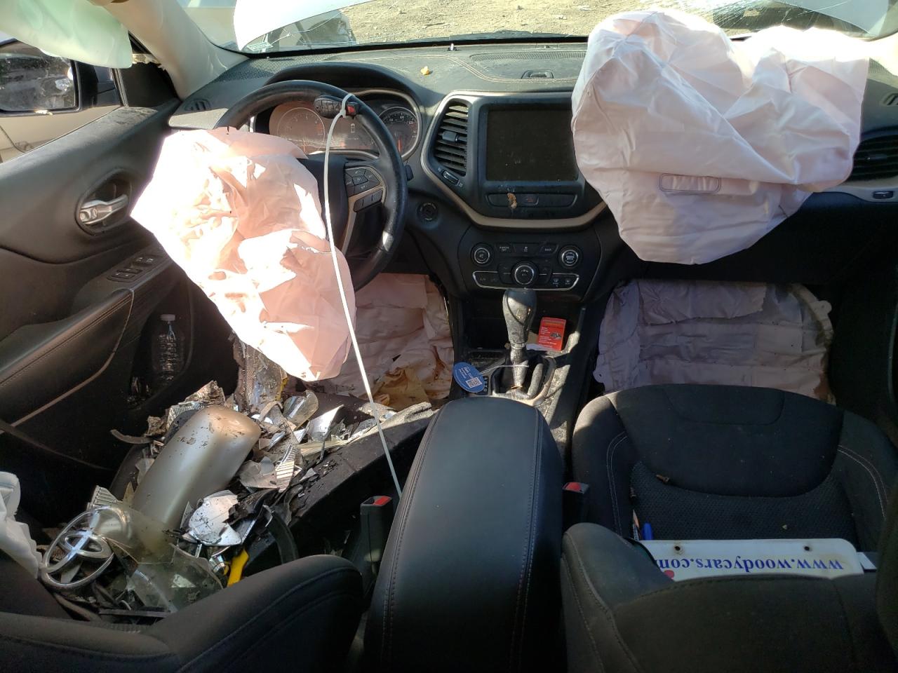 2016 Jeep Cherokee Latitude VIN: 1C4PJLCB8GW342250 Lot: 71993915