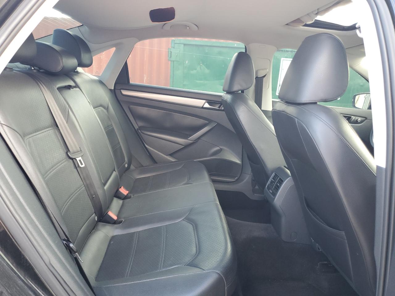 2014 Volkswagen Passat Se VIN: 1VWBN7A39EC109877 Lot: 83991095