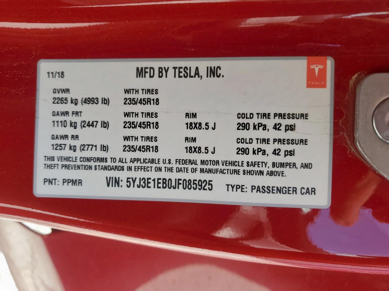 2018 Tesla Model 3 VIN: 5YJ3E1EB0JF085925 Lot: 81648215