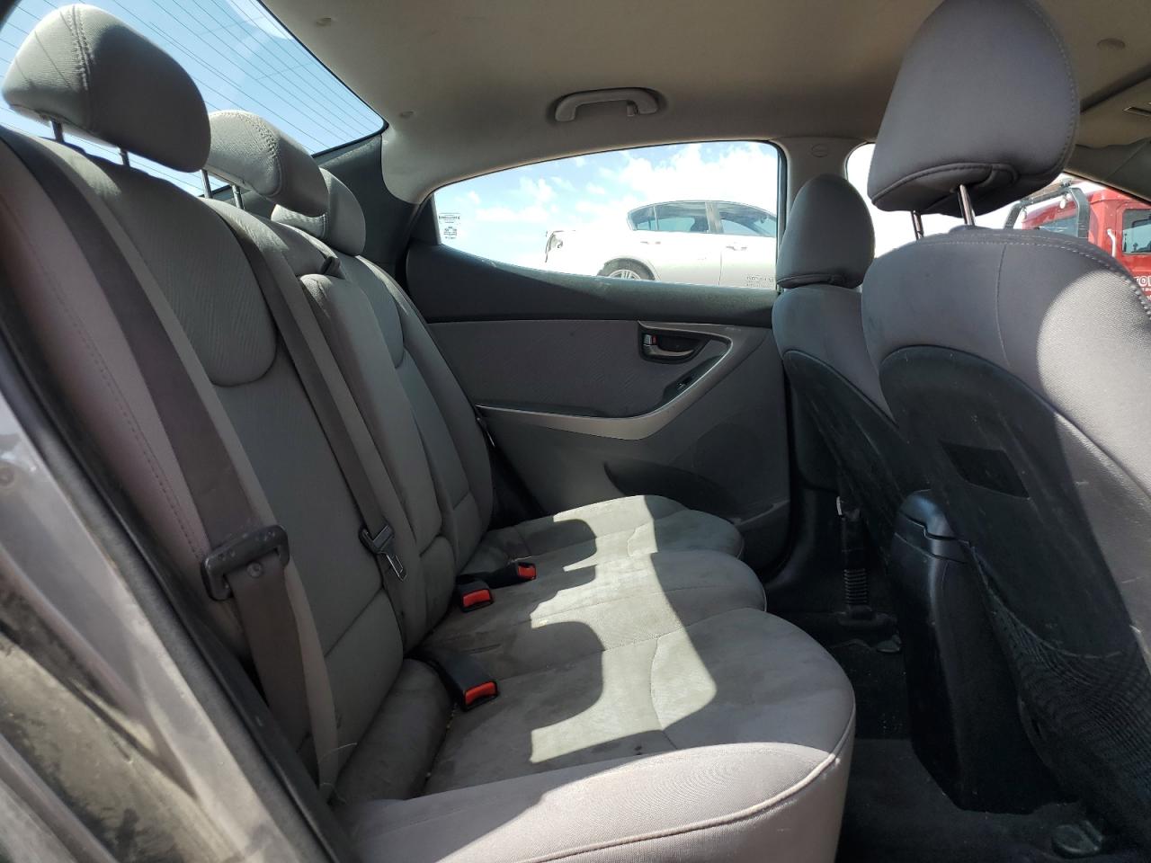 2013 Hyundai Elantra Gls VIN: 5NPDH4AE1DH333439 Lot: 83868735